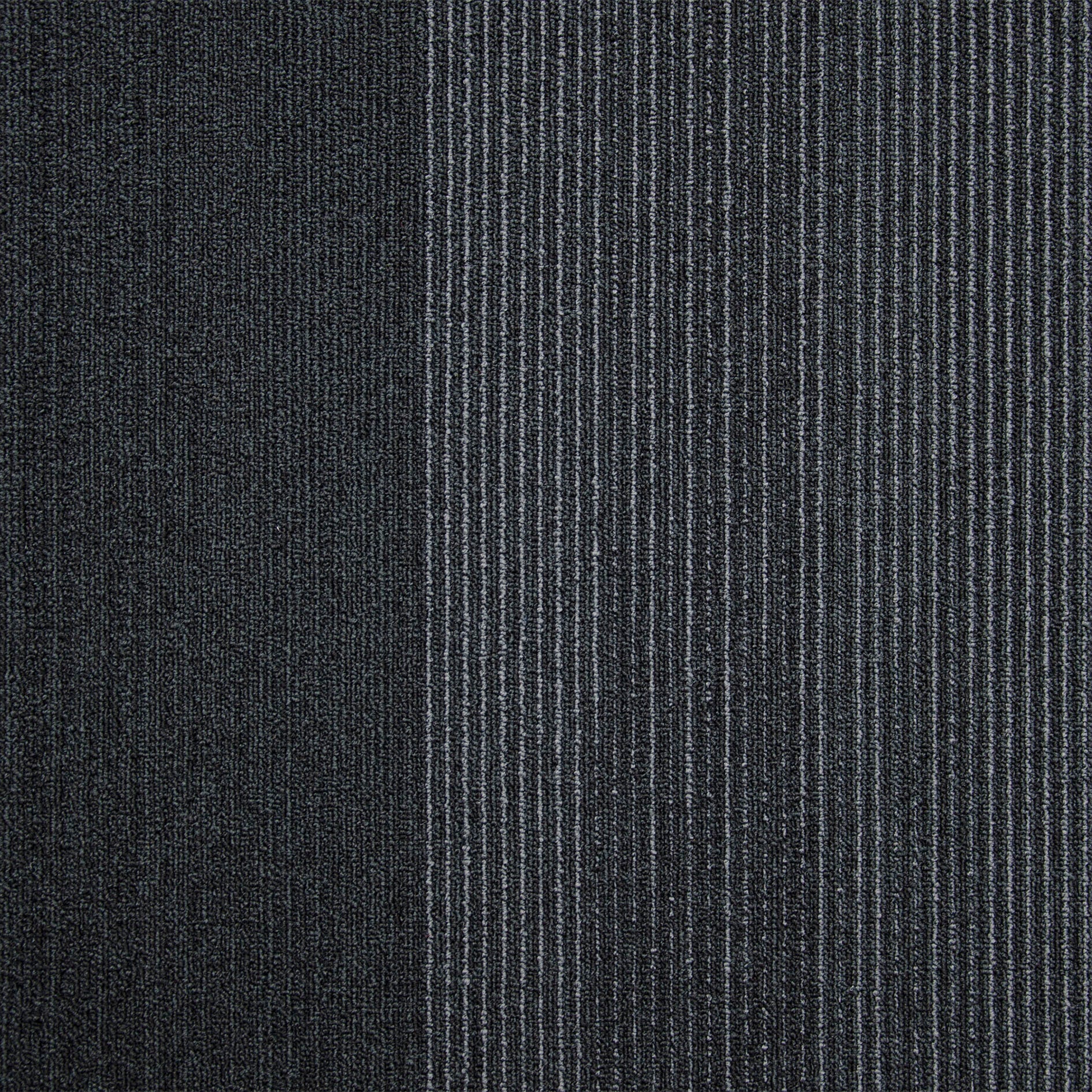 Gradus Urban Myth Graphite carpet tile