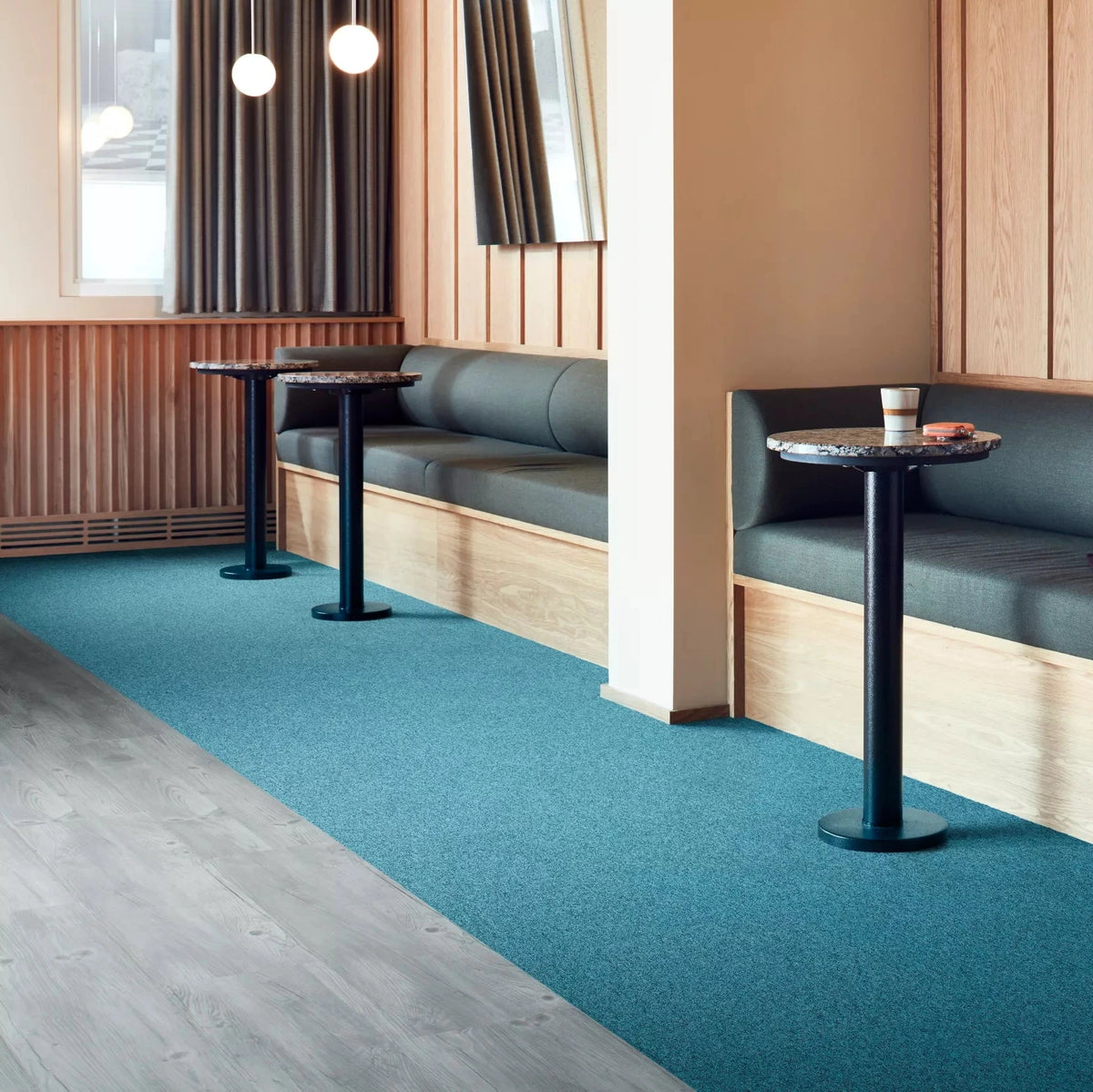 heuga-727-turquoise-level-set-natural-woodgrains-winter-grey